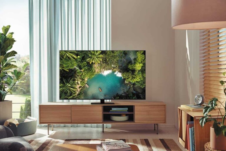 Amazon just knocked $400 off this Samsung QLED 4K TV