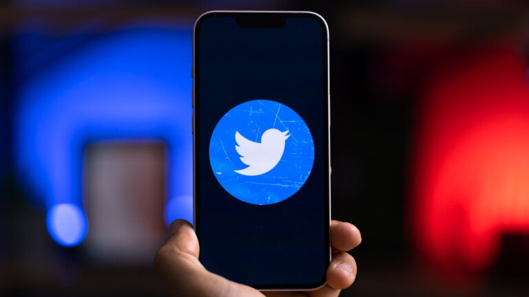 Twitter changes its mind and removes “government-funded” label from news accounts