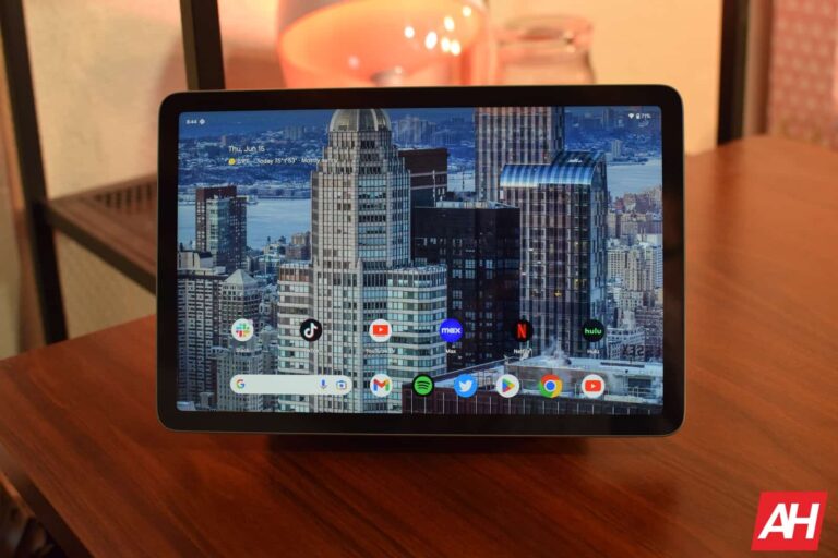 Google could bring a “Look and Sign” feature to the Pixel Tablet