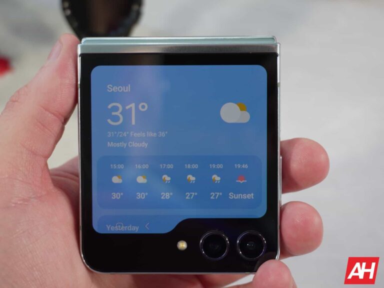 Galaxy Z Flip 5 will be able to run any app on the cover screen