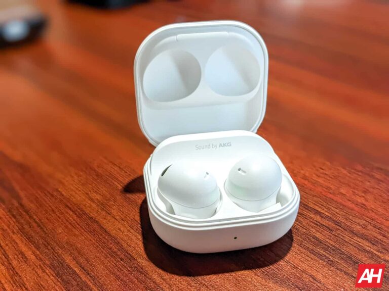 Samsung Galaxy Buds2 Pro get new Auracast features on smart TVs