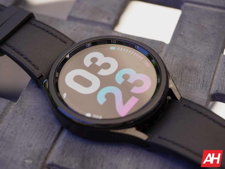 This watch face maker app for Wear OS offers deep customization