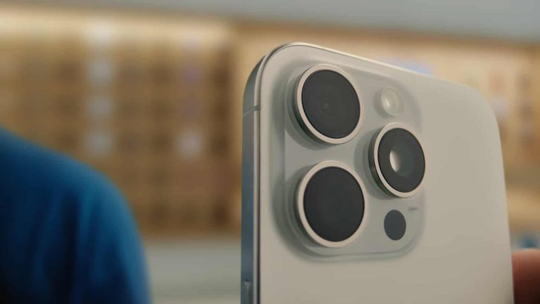 Both iPhone 16 Pro models will get tetraprism lens