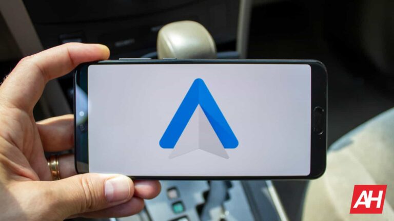 The new Android Auto update might bring your wallpaper to the infotainment screen