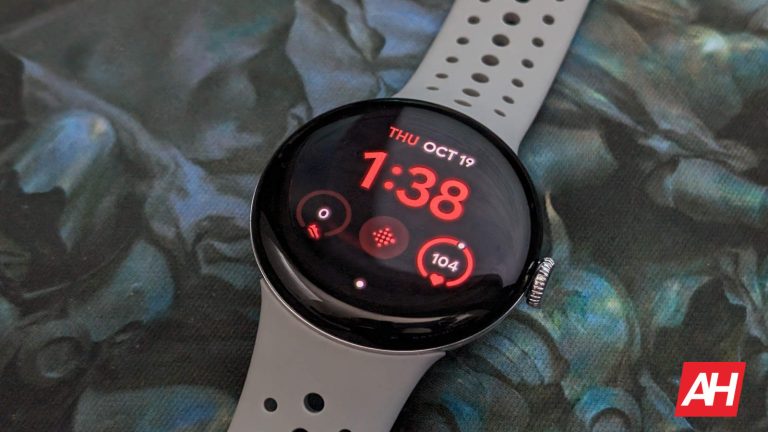 How to take a screenshot on Wear OS 4