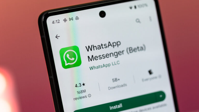 WhatsApp is rolling out “view once” mode for audio messages