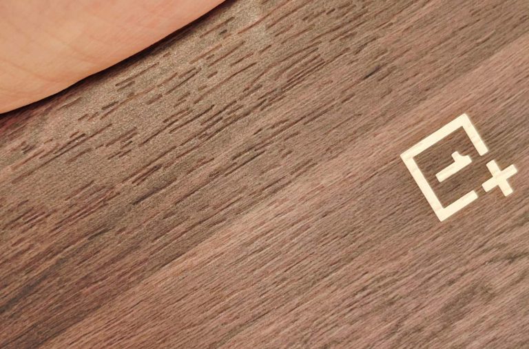 OnePlus 12 to include wood on the back, or a wood texture case