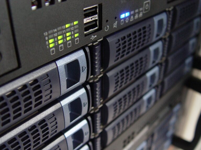 5 differences between VPS and shared hosting