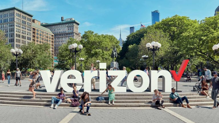 Older Verizon Unlimited plans are getting a $4 price hike starting March