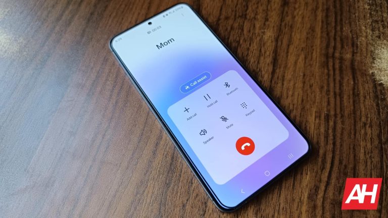 How to customize the call background on your Galaxy phone