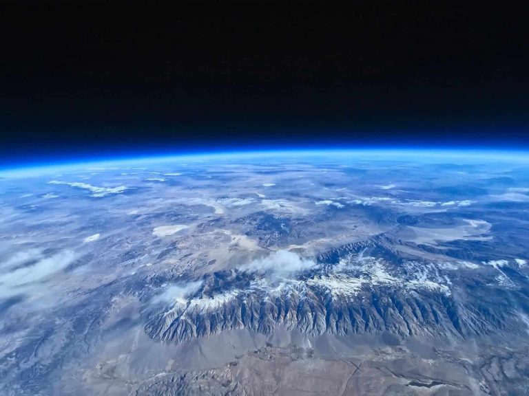 Galaxy S24 Ultra captures Earth’s beauty from the edge of space