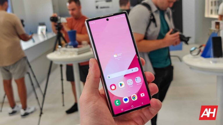 You can trade-in any phone to get a discount of $300 on Galaxy Z Fold 6